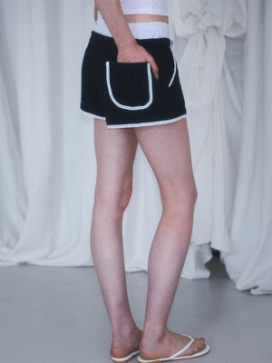 Dot Layered Shorts [Black]