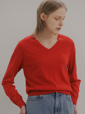 v-neck pullover (red)