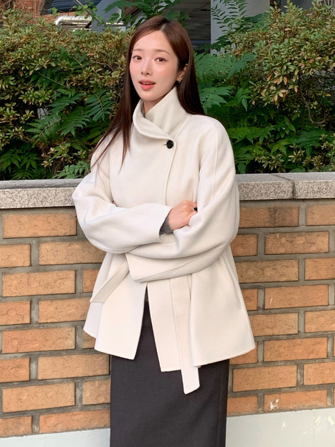 라메레이 [단독] Cashmere 10% High Neck Half Handmade Coat[LMBFWI23CT702]-Dove