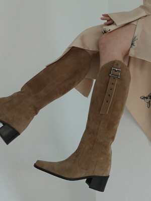 Belted long boots - olive