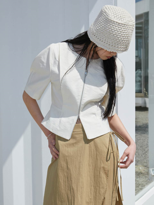 Cropped Two-way Zip-up Jacket in Ivory VW2MJ189-03
