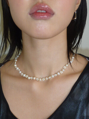 PEARL DAISY NECKLACE