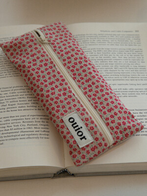 ouior flat pencil case - petit red (middle zipper)