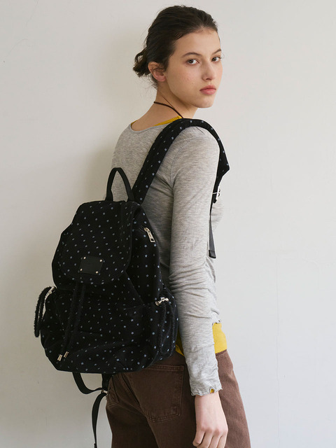 무르 [단독] Fluffy string backpack - medium(3color)