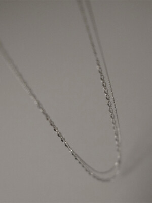 Line necklace