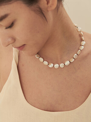 Circle natural pearl Necklace