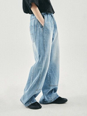 Modular cut denim pants / Washed blue