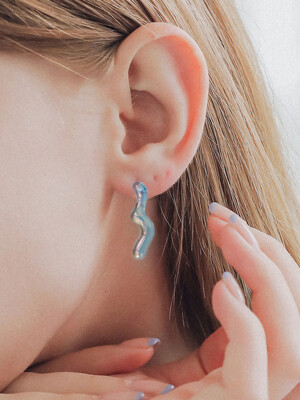 S-Shaped Curve Formica Earrings M03897