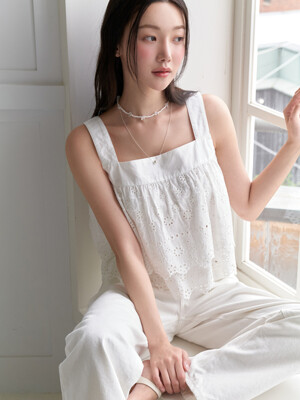 Trimming lace blouse (white)