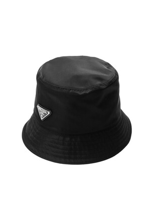 [프라다] 24SS (2HC137 2DMI NERO) 남성 버킷 모자