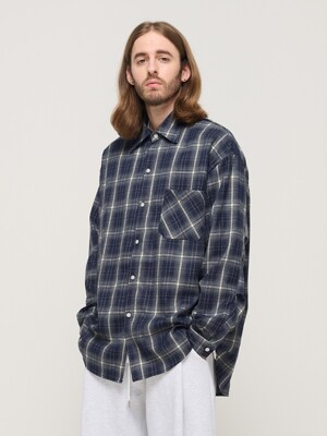 PREMIUM FLANNEL SEMI-OVERSIZED CHECK SHIRT (NAVY)