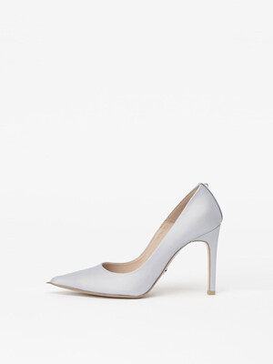 Solitaire Pumps in DAWN BLUE SILK