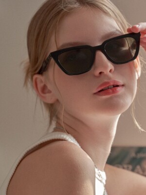 CANDELA RT 4035 C1 Black cateyes sunglasses
