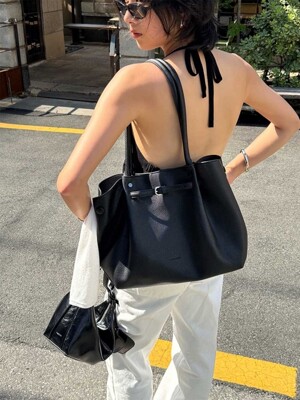[한겨레 pick] [2차] Blooming Shopper Bag Black 블루밍 쇼퍼백 블랙