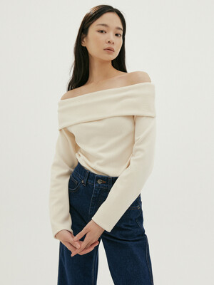 NOI OFF-SHOULDER KNIT CREAM