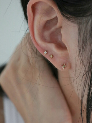 14k dot sparkle piercing earrings