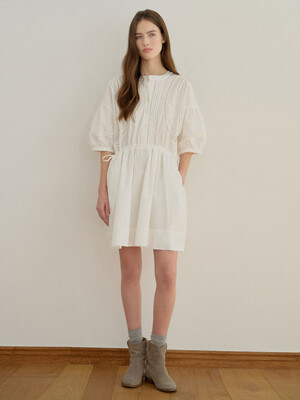 [6차 REORDER] PINTUCK LACE DRESS [IVORY]