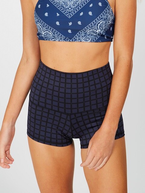 GRID_HIGH WAIST FITTED SHORTS