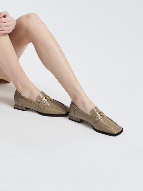 로퍼 - 러프스와치 (ROUGH SWATCH) - SQUARD LOGO LOAFER_TAUPE/RSS03BE