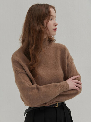 TURTLENECK KNIT BROWN