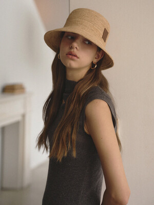 More raffia bucket hat