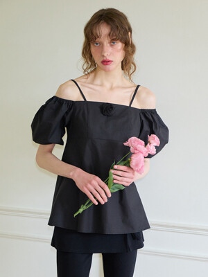 Two-way Off Shoulder Corsage Blouse_ Black