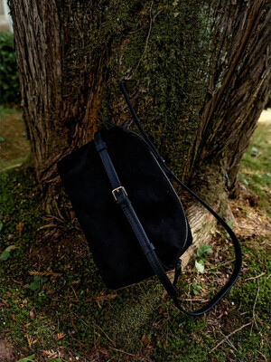 Belted Shoulder Bag  Black (KE48D3M025)