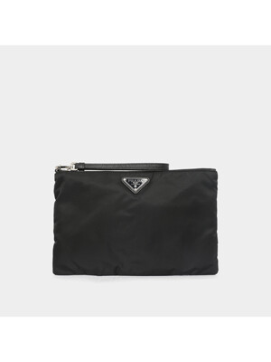 프라다 24FW 삼각로고 리나일론 스트랩 미듐 공용 클러치백 2NH006 2DMH F0002