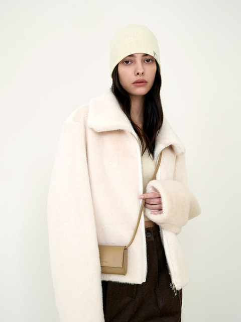 아우터 - 프롬웨얼 (fromwhere) - Soft Fur Zip Crop Jacket Cream