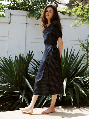 [리퍼브]Shirring Sleeve Dot Dress