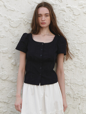 A SQUARE NECK LACE BLOUSE_BLACK
