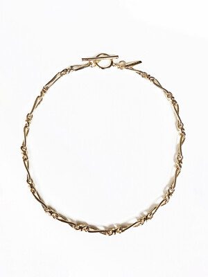 Twist Bold Chain Necklace