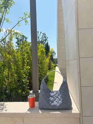 [인플루언서 PICK][2차]Leather Ring Mesh Bag Grayish Blue 레더 링 메쉬백 그레이시블루