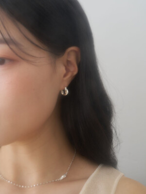 soft twist earring