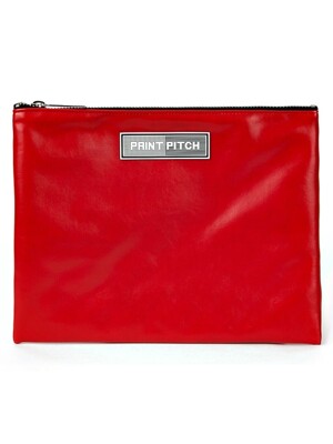 color clutch red