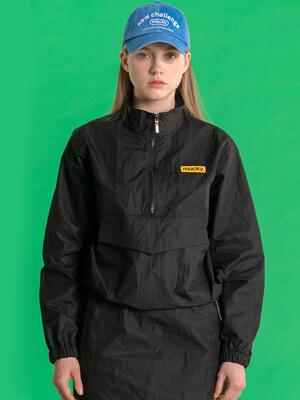 sporty string zip-up anorak black