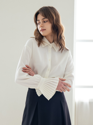 WED_Pleated long-sleeved shirt
