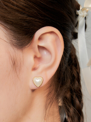 heart pearl button earring