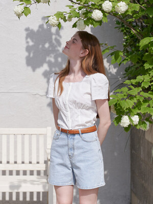 A SQUARE NECK LACE BLOUSE_IVORY