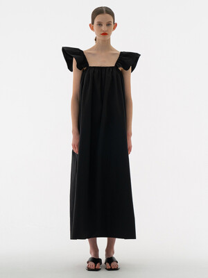 GATHER WING MAXI DRESS NOIR