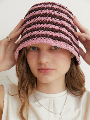 Granny hat : roll pink