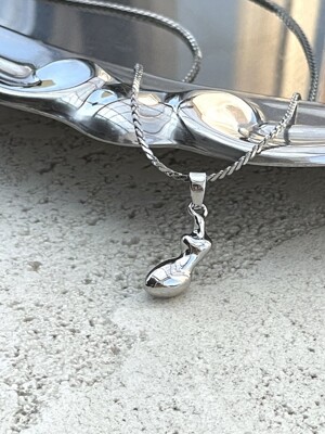 body pendant silver necklace