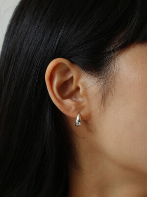 [Silver 925] Water Drop One-touch Earrings (M)