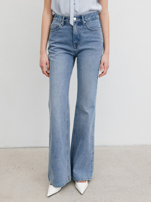 ADDIE Bootcut denim pants (Light blue)