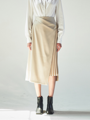 HALF PLEATED WRAP SKIRT_BEIGE