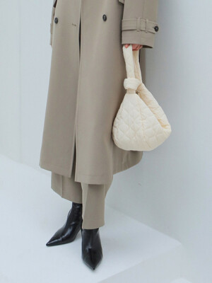 QUILTED SHOULDER BAG / IVORY