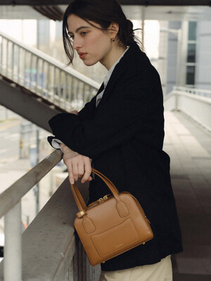 Cayley Boston Bag Leather Soft Brown
