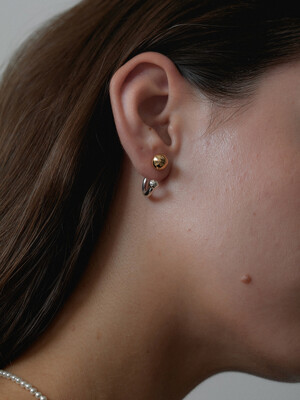 curve ball earring - mix