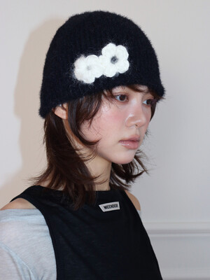FLOWER FLAKE BEANIE - BLACK
