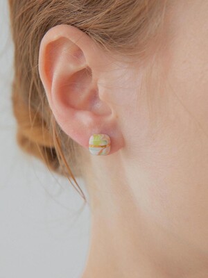 2020 Pantone color marbling square earring (pink)